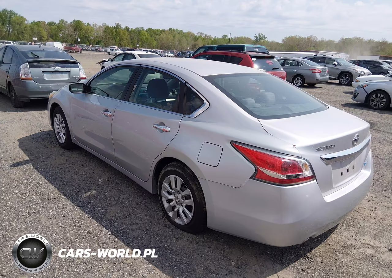 2014 Nissan Altima 2.5 S VIN:1N4AL3AP1EC129644 - 3