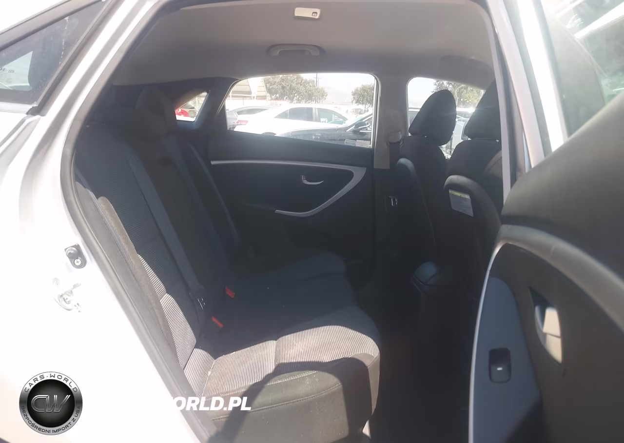 2016 Hyundai Elantra Gt VIN:KMHD35LH0GU282789 - 8
