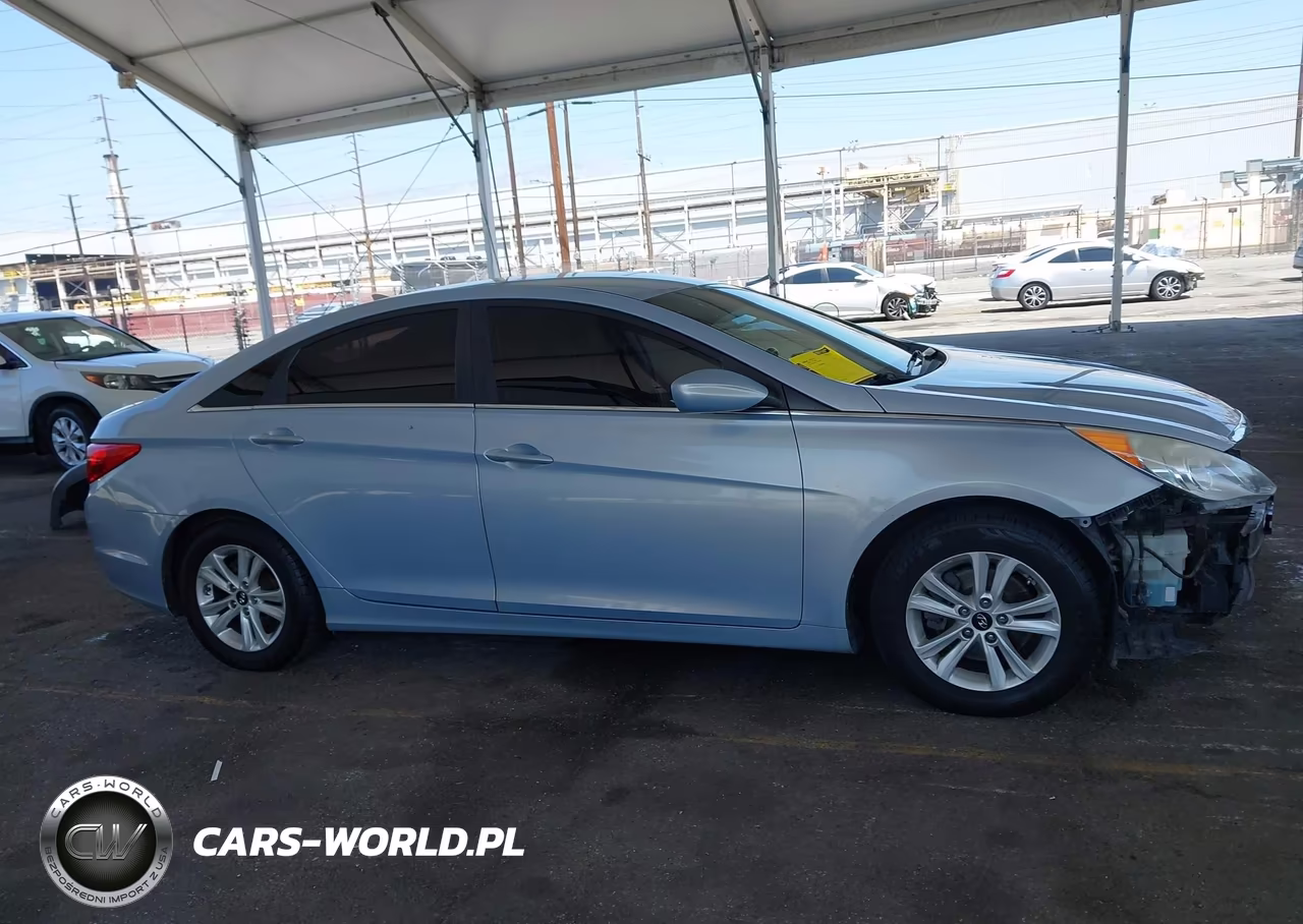 2013 Hyundai Sonata Gls VIN:5NPEB4AC0DH715157 - 13