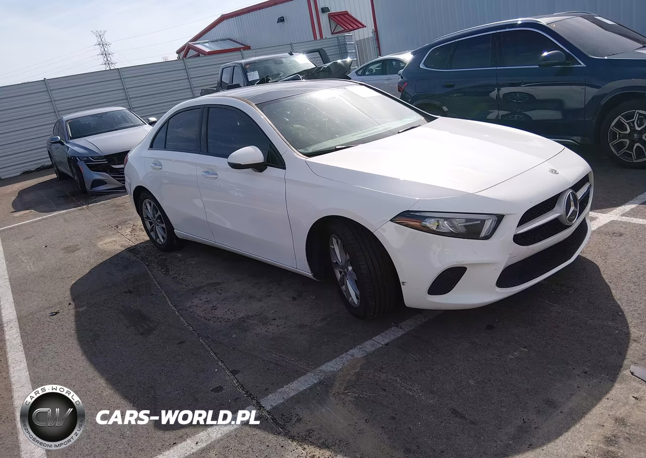 2019 Mercedes-Benz A 220