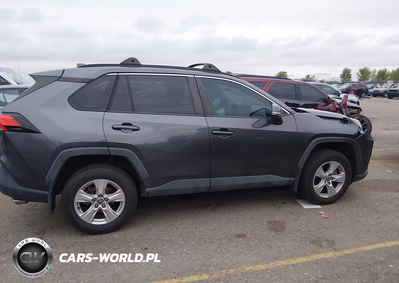 2021 Toyota Rav4 Xle VIN:2T3W1RFV1MC124215 - 13