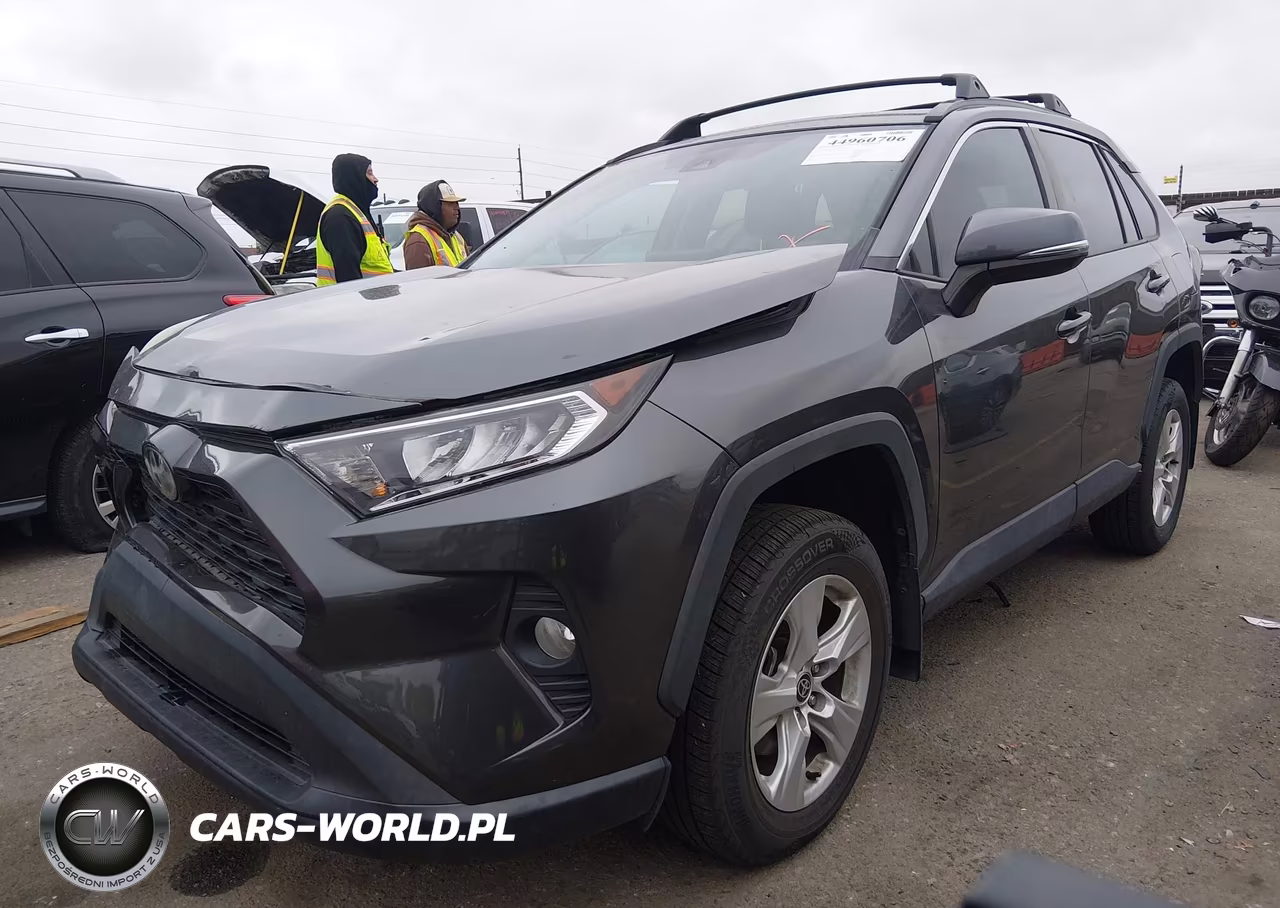 2021 Toyota Rav4 Xle VIN:2T3W1RFV1MC124215 - 2