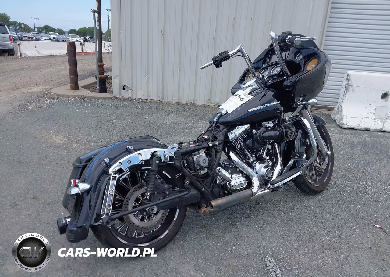 2015 Harley-Davidson Fltrxs Road Glide Special VIN:1HD1KTM3XFB641527 - 4