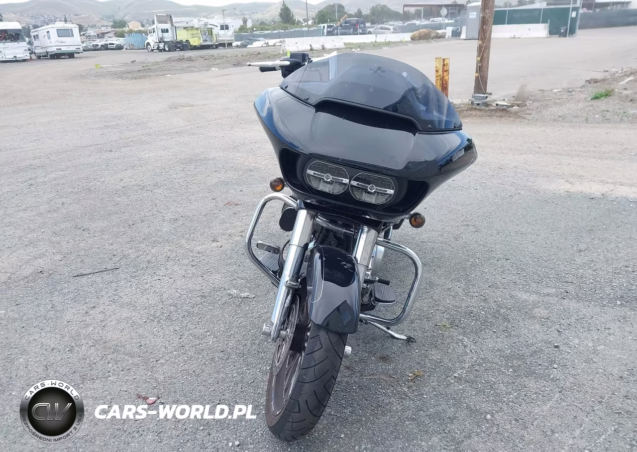2015 Harley-Davidson Fltrxs Road Glide Special VIN:1HD1KTM3XFB641527 - 5