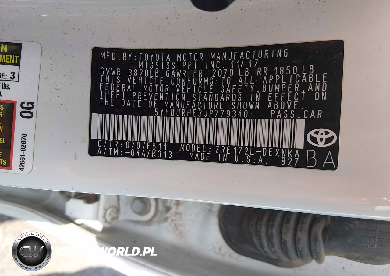 2018 Toyota Corolla Le VIN:5YFBURHE3JP779340 - 9