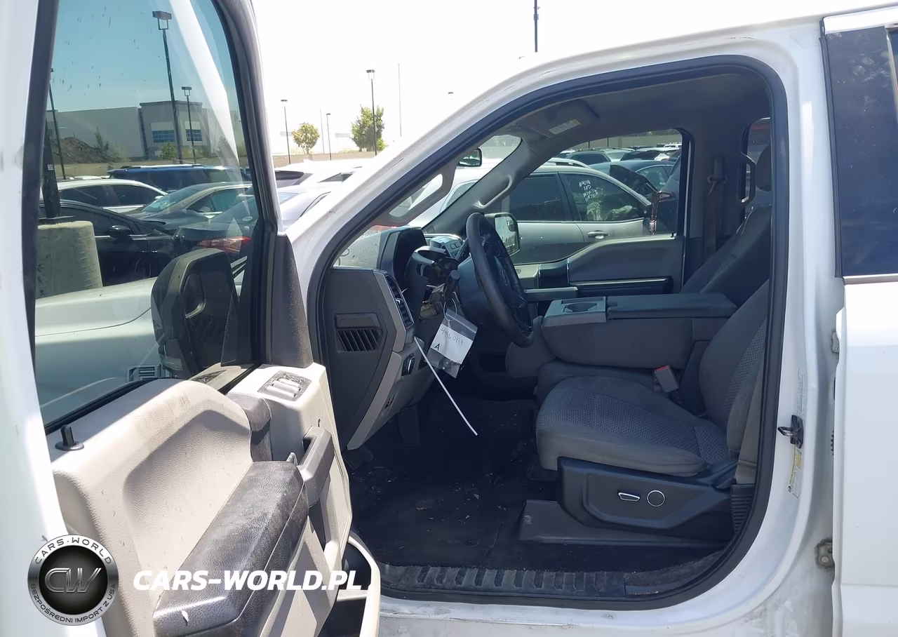 2017 Ford F-150 Xlt VIN:1FTEW1EPXHKC99335 - 5