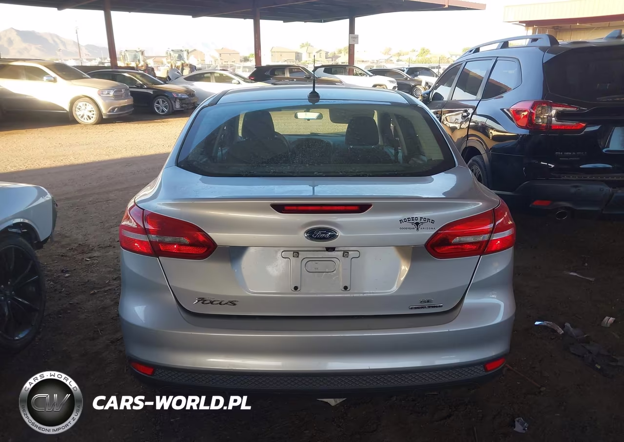 2016 Ford Focus Se VIN:1FADP3F26GL319621 - 17