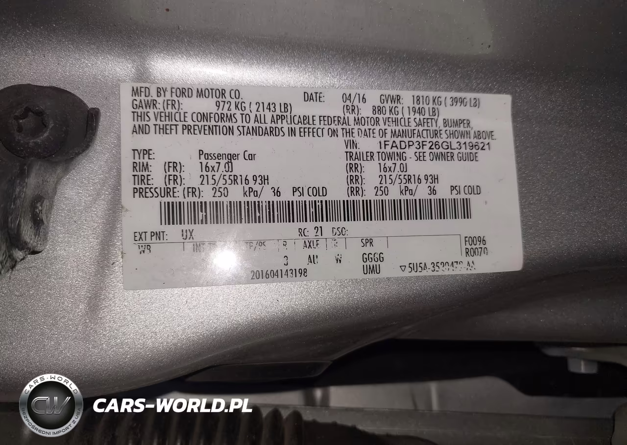 2016 Ford Focus Se VIN:1FADP3F26GL319621 - 9
