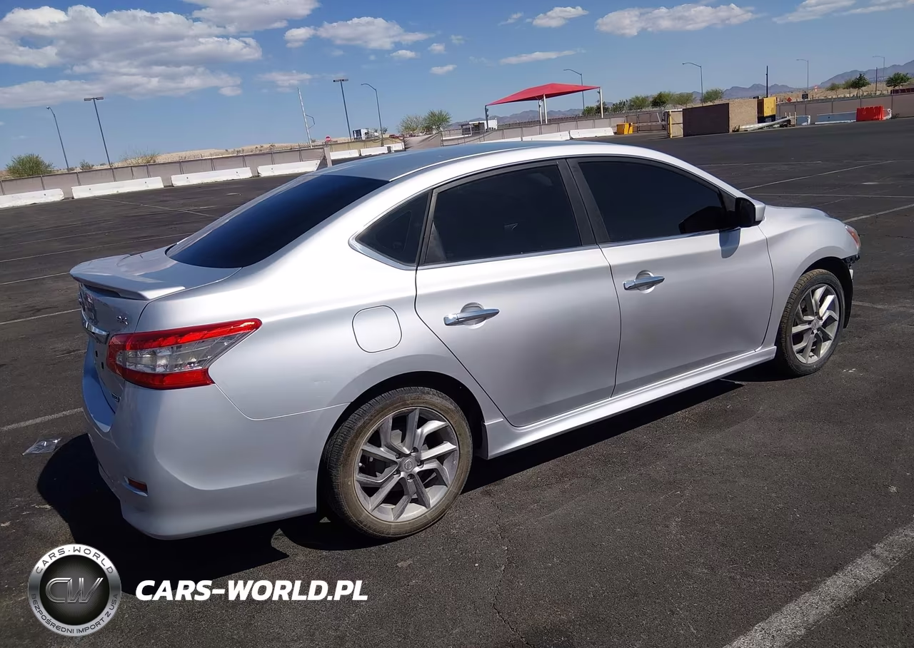2013 Nissan Sentra Sr VIN:3N1AB7AP8DL681572 - 4