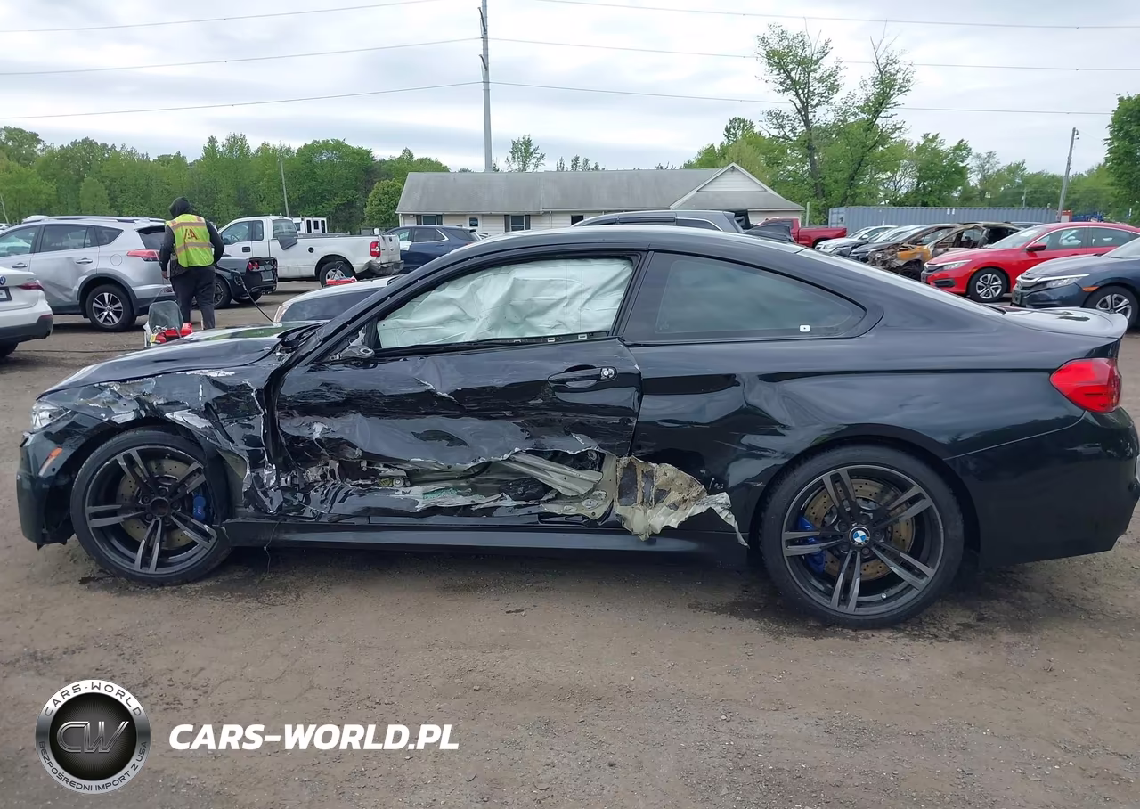2015 BMW M4 VIN:WBS3R9C5XFK334590 - 13