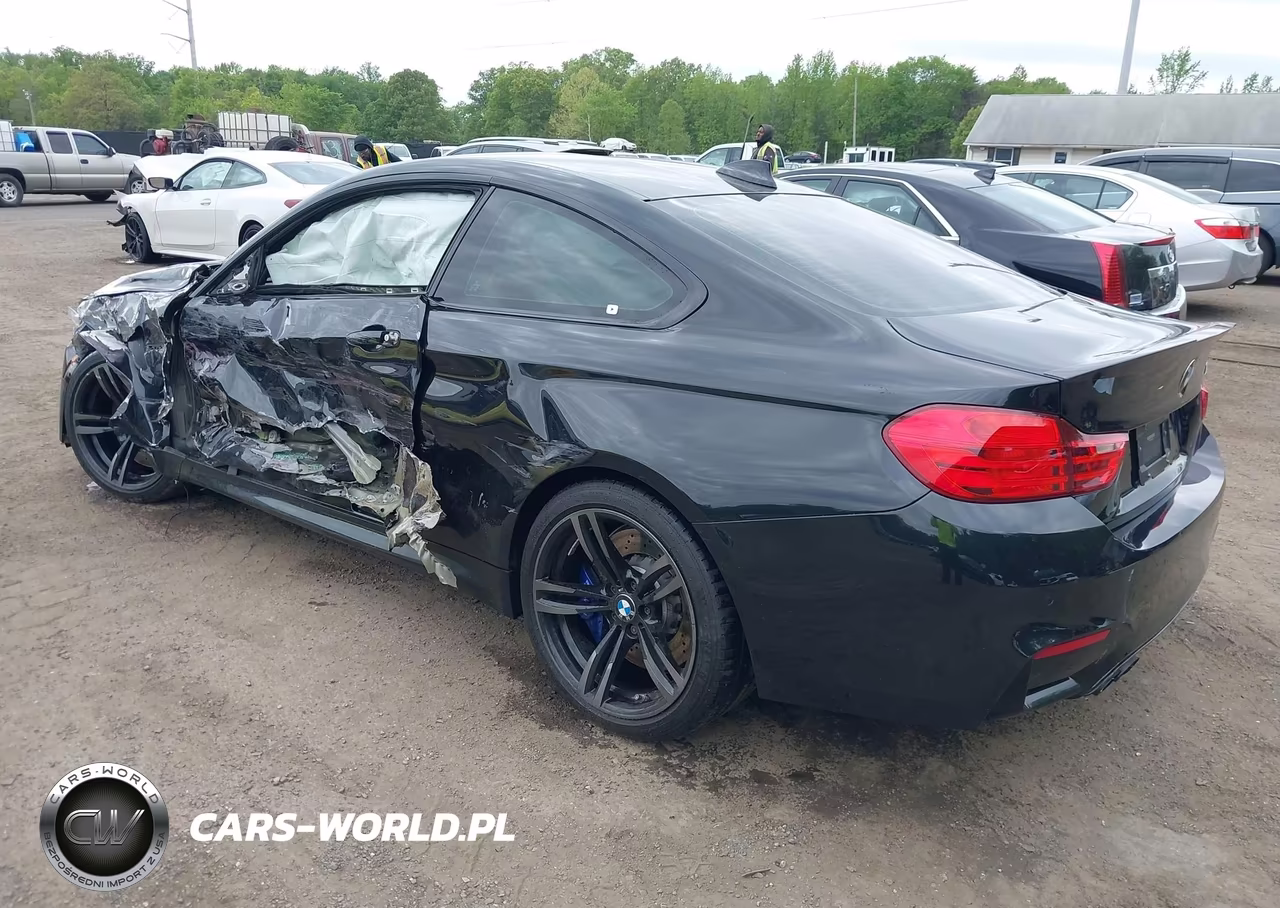 2015 BMW M4 VIN:WBS3R9C5XFK334590 - 3