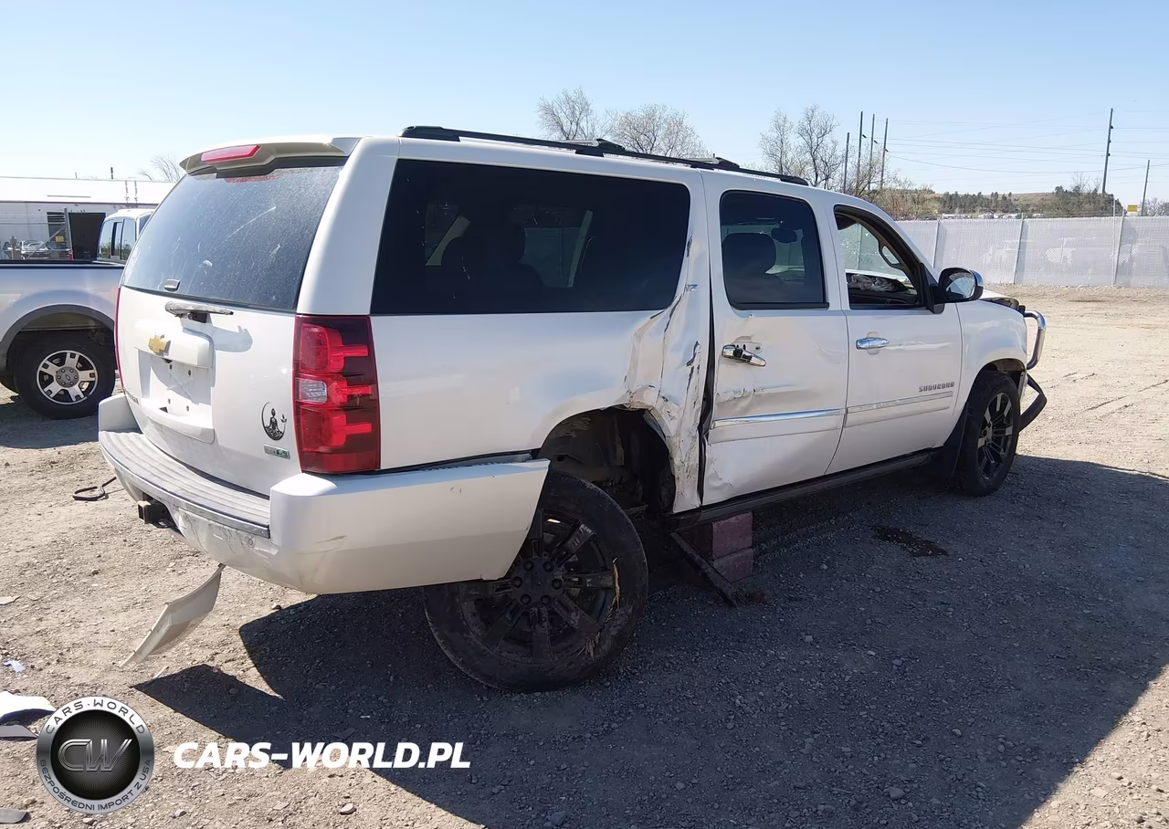 2011 Chevrolet Suburban 1500 Ltz VIN:1GNSKKE34BR103087 - 4