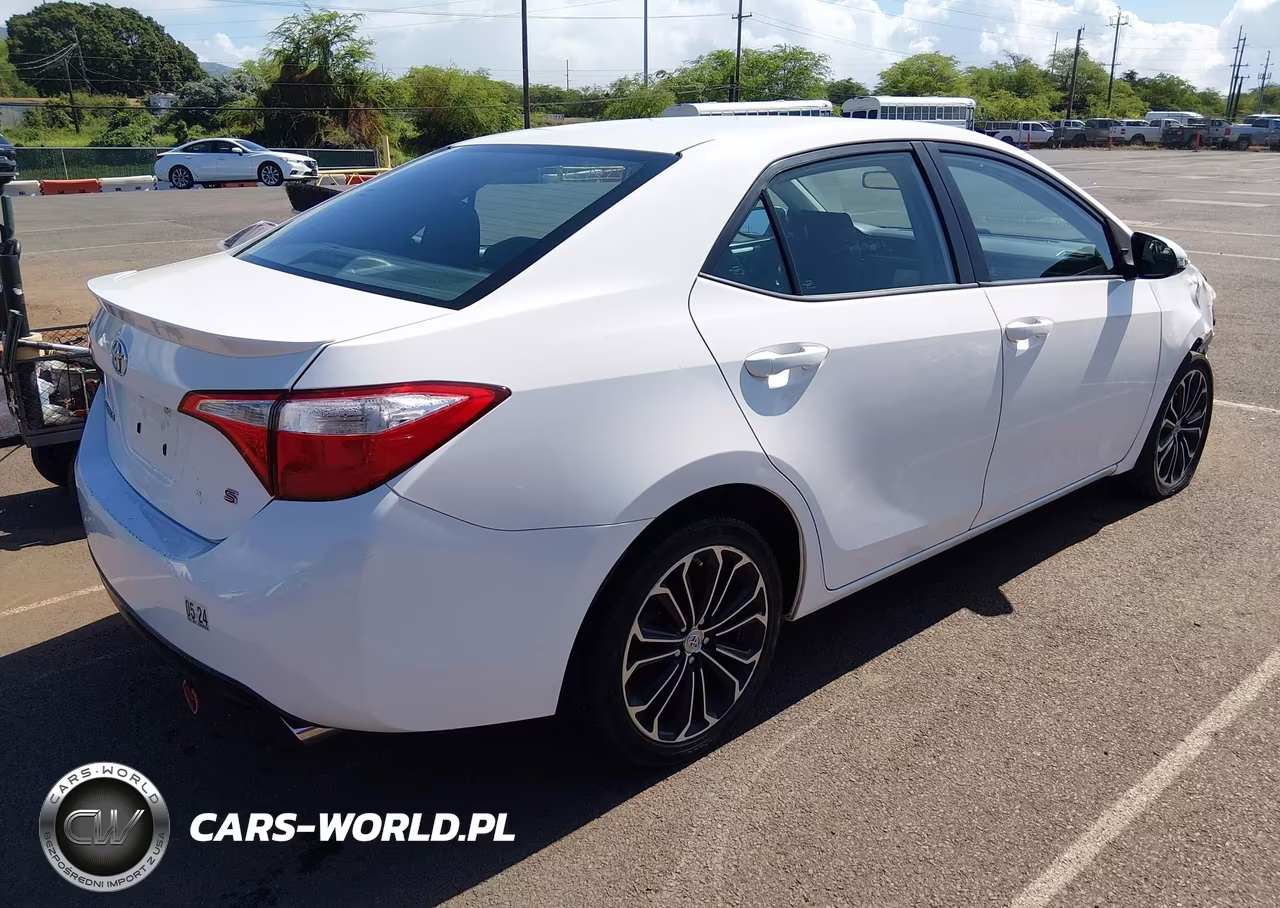 2015 Toyota Corolla S-S Plus-S Premium VIN:5YFBURHE2FP287969 - 4
