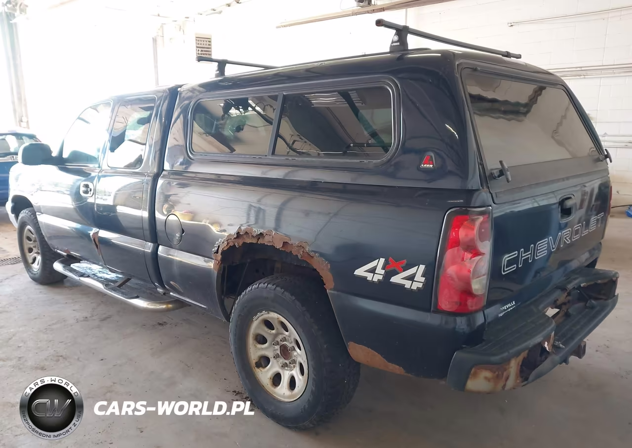 2006 Chevrolet Silverado 1500 Work Truck VIN:1GCEK19V46E266833 - 3