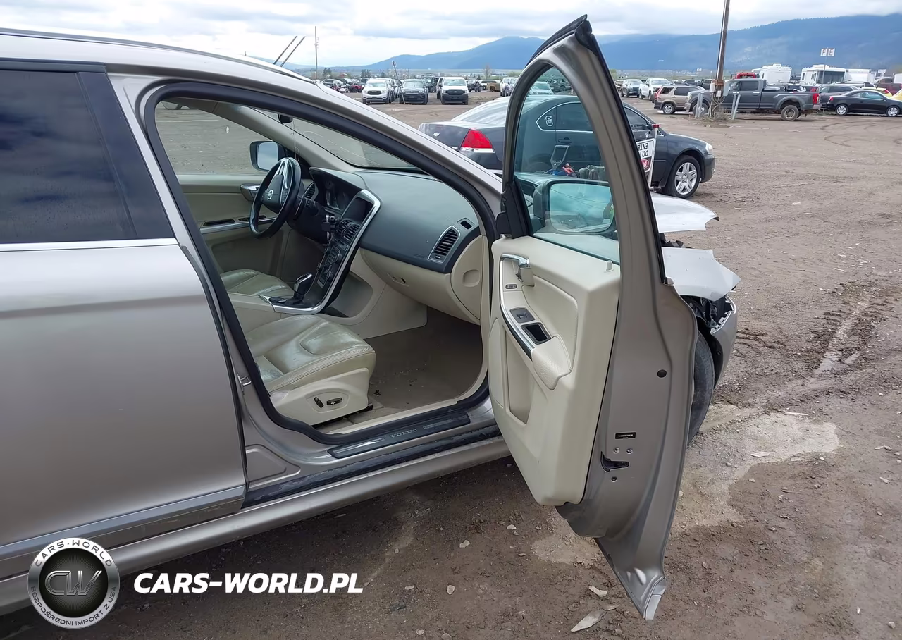 2014 Volvo Xc60 T6 Premier Plus VIN:YV4902DZ6E2514388 - 5
