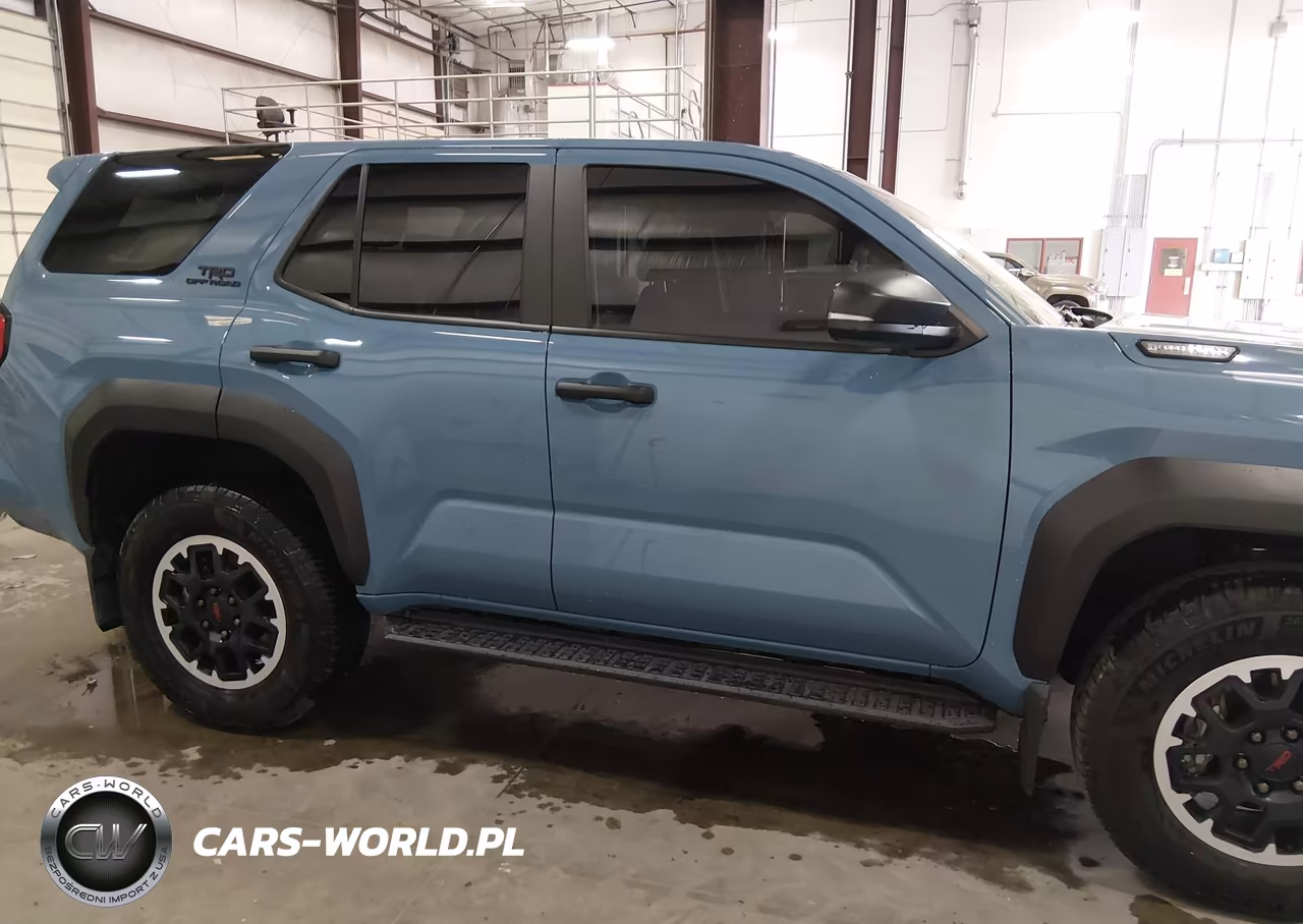 2025 Toyota 4Runner Hybrid Trd Off Road VIN:JTEVB5BR4S5005941 - 14