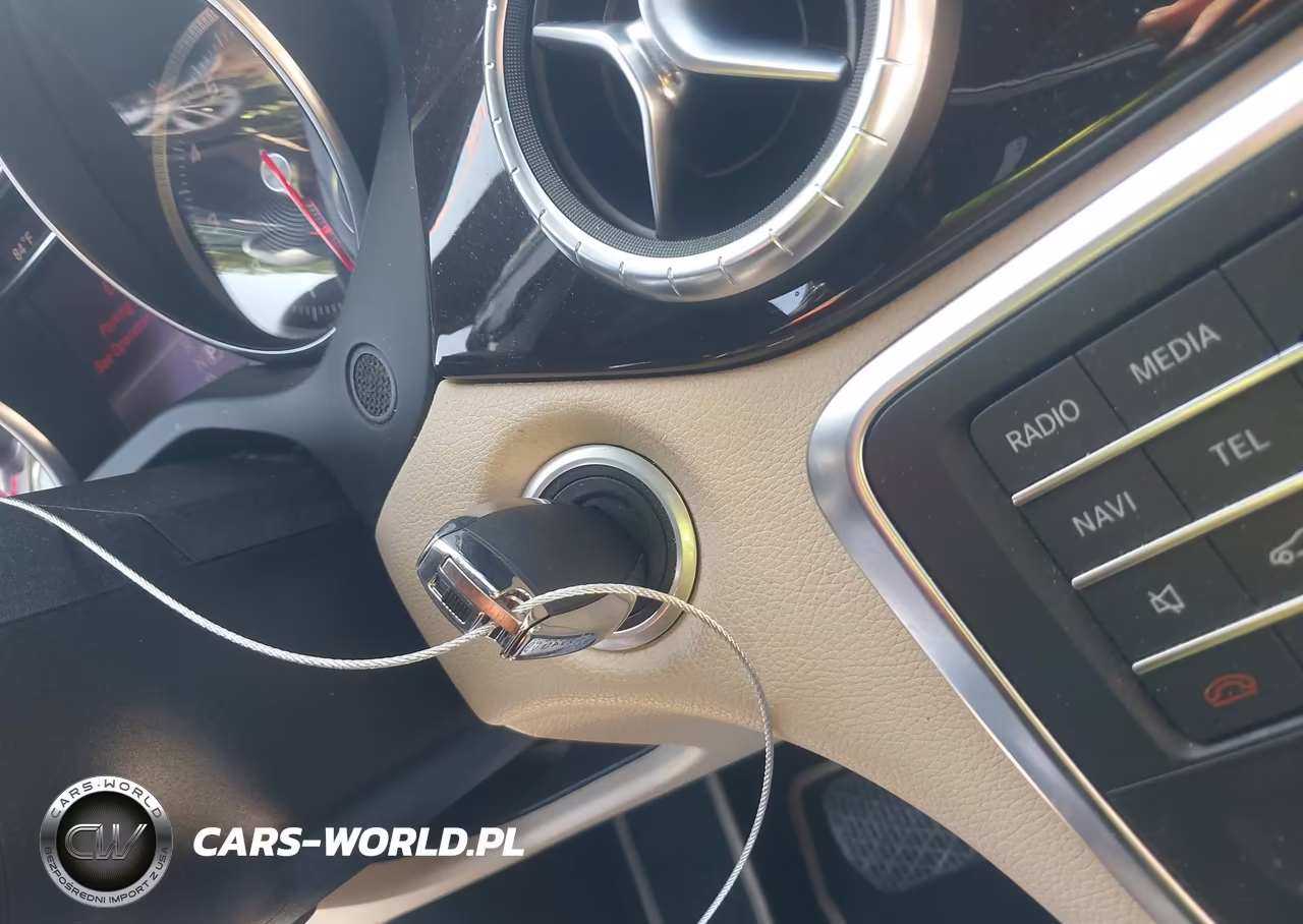 2018 Mercedes-Benz Cla 250 VIN:WDDSJ4EB9JN655453 - 11