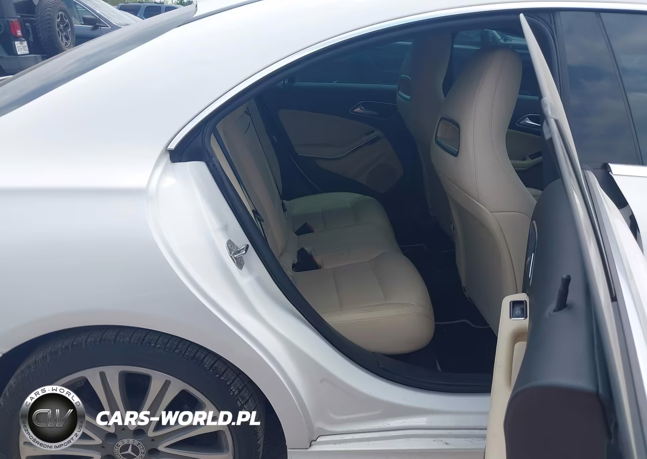 2018 Mercedes-Benz Cla 250 VIN:WDDSJ4EB9JN655453 - 8