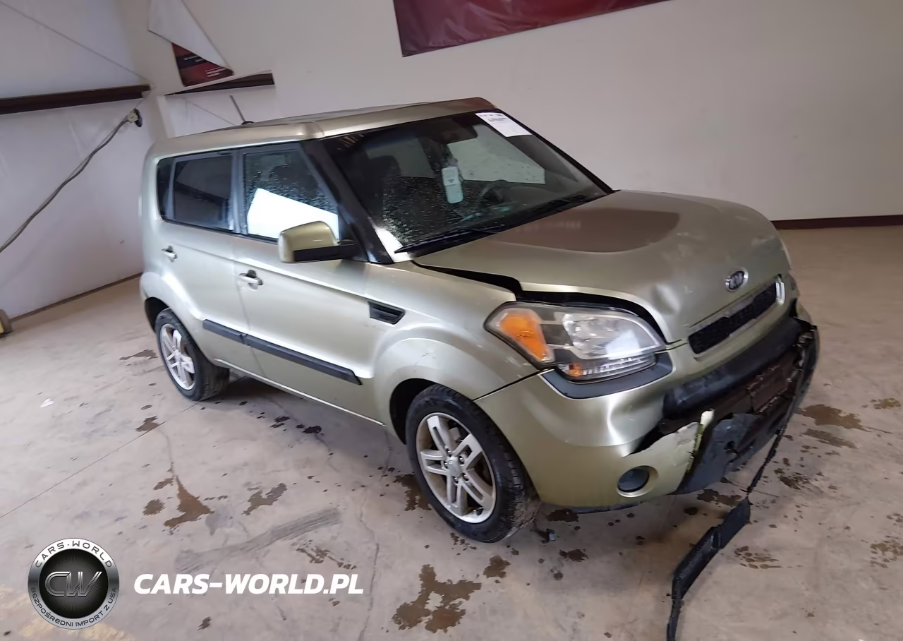 2011 Kia Soul +
