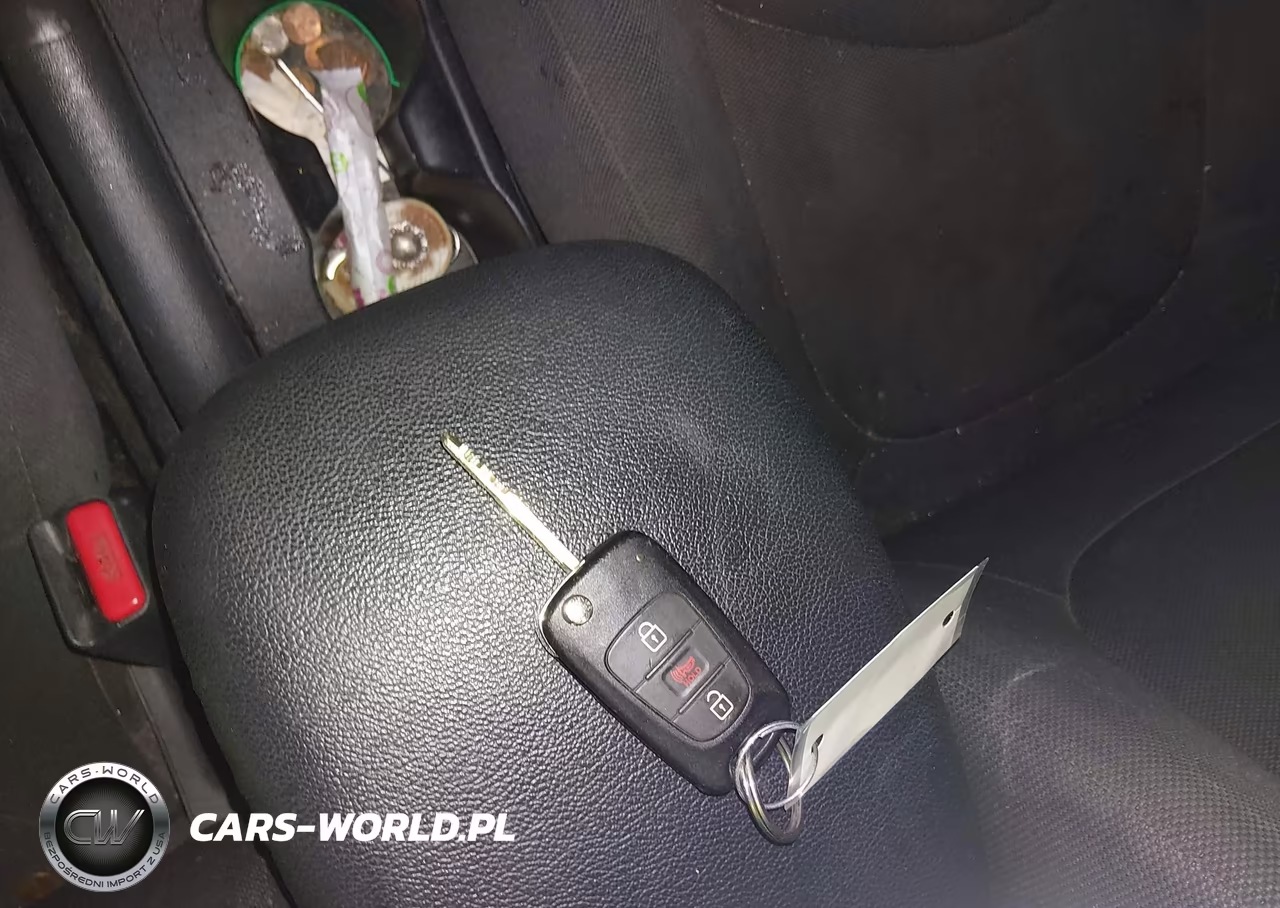 2011 Kia Soul + VIN:KNDJT2A29B7220500 - 11