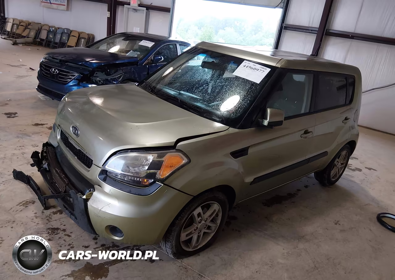 2011 Kia Soul + VIN:KNDJT2A29B7220500 - 2