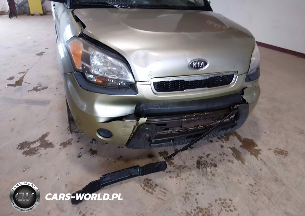 2011 Kia Soul + VIN:KNDJT2A29B7220500 - 6