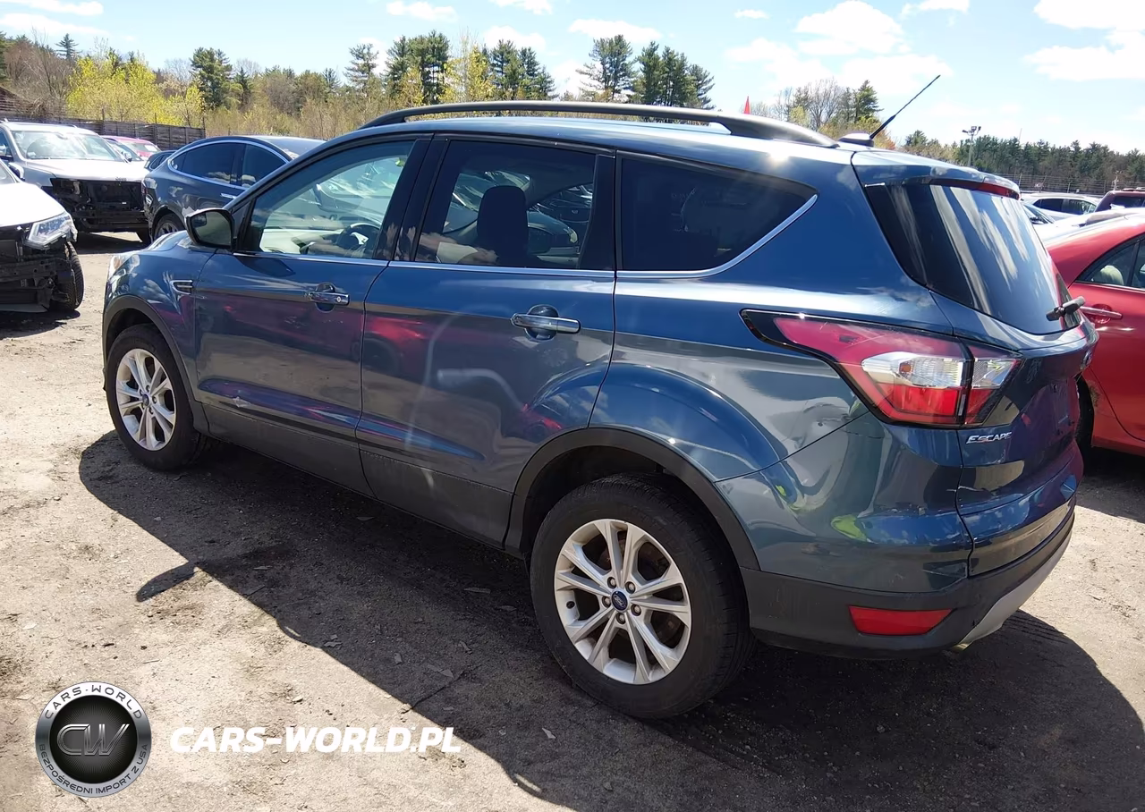 2018 Ford Escape Se VIN:1FMCU9GD1JUB75779 - 3