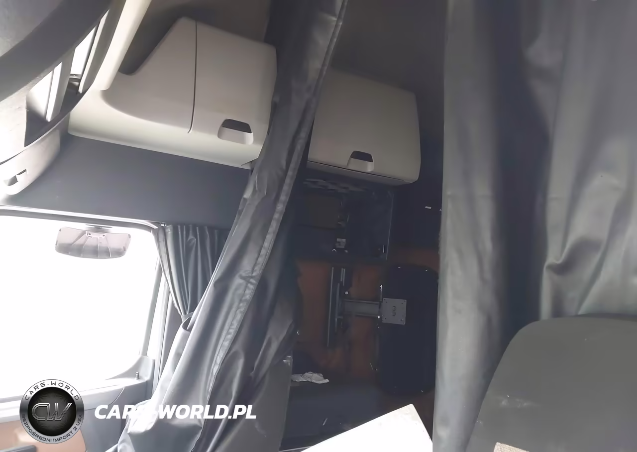 2020 Freightliner New Cascadia 126 VIN:3AKJHHDR9LSLG5115 - 23