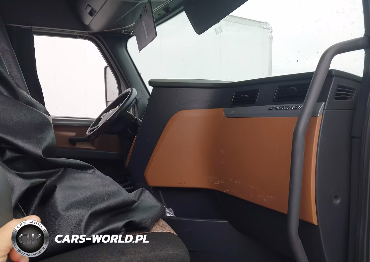 2020 Freightliner New Cascadia 126 VIN:3AKJHHDR9LSLG5115 - 7