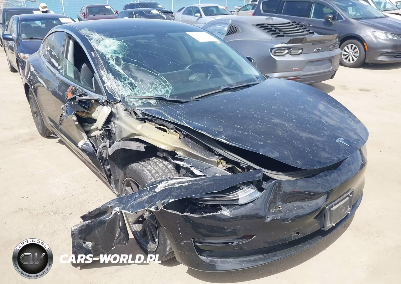 2019 Tesla Model 3 Long Range-Mid Range-Standard Range-Standard Range Plus – zdjęcie 1 z 16