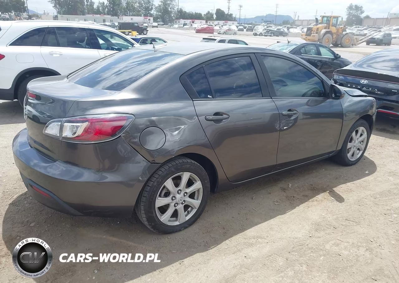 2010 Mazda Mazda3 I Touring VIN:JM1BL1SGXA1165713 - 4