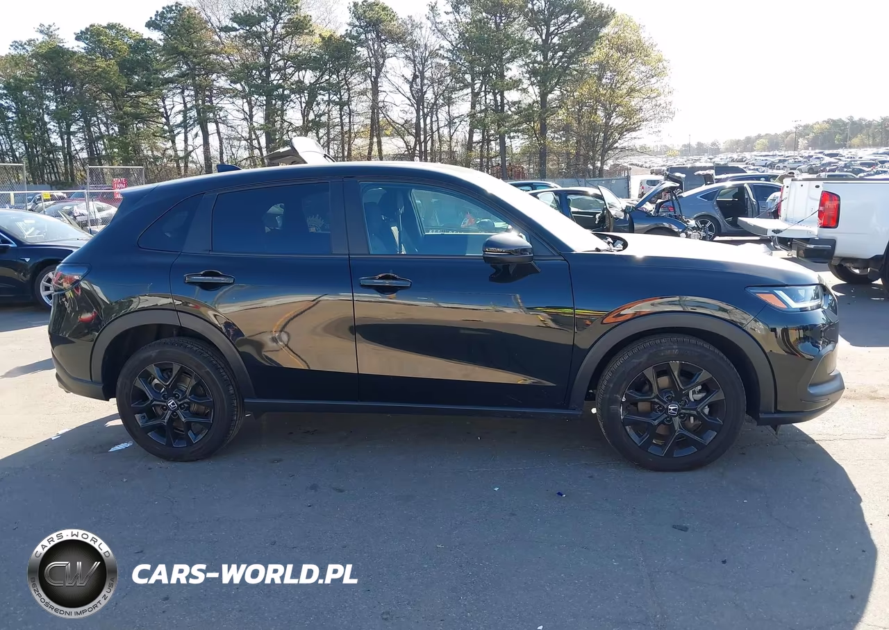 2025 Honda Hr-V Awd Sport VIN:3CZRZ2H58SM735117 - 14