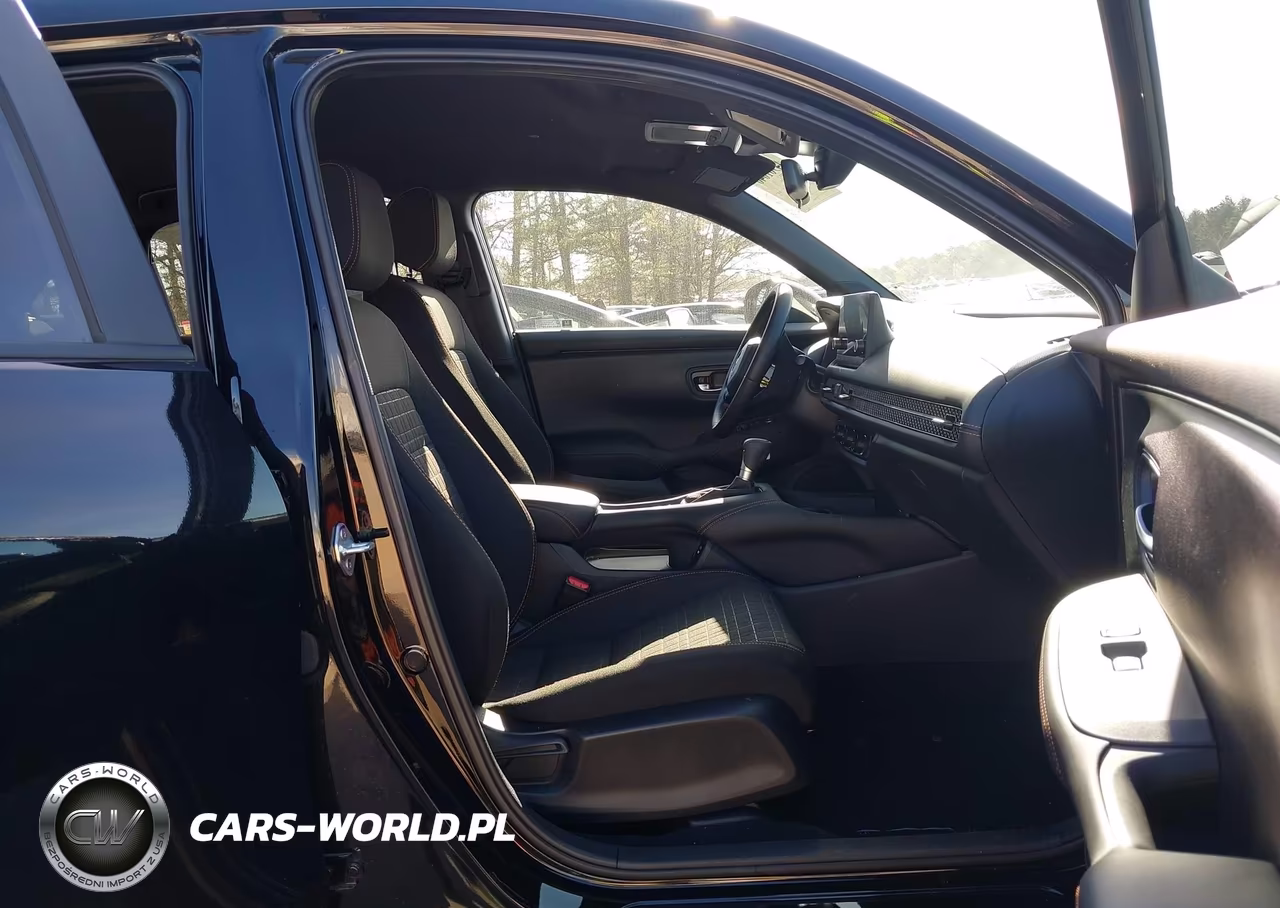 2025 Honda Hr-V Awd Sport VIN:3CZRZ2H58SM735117 - 5