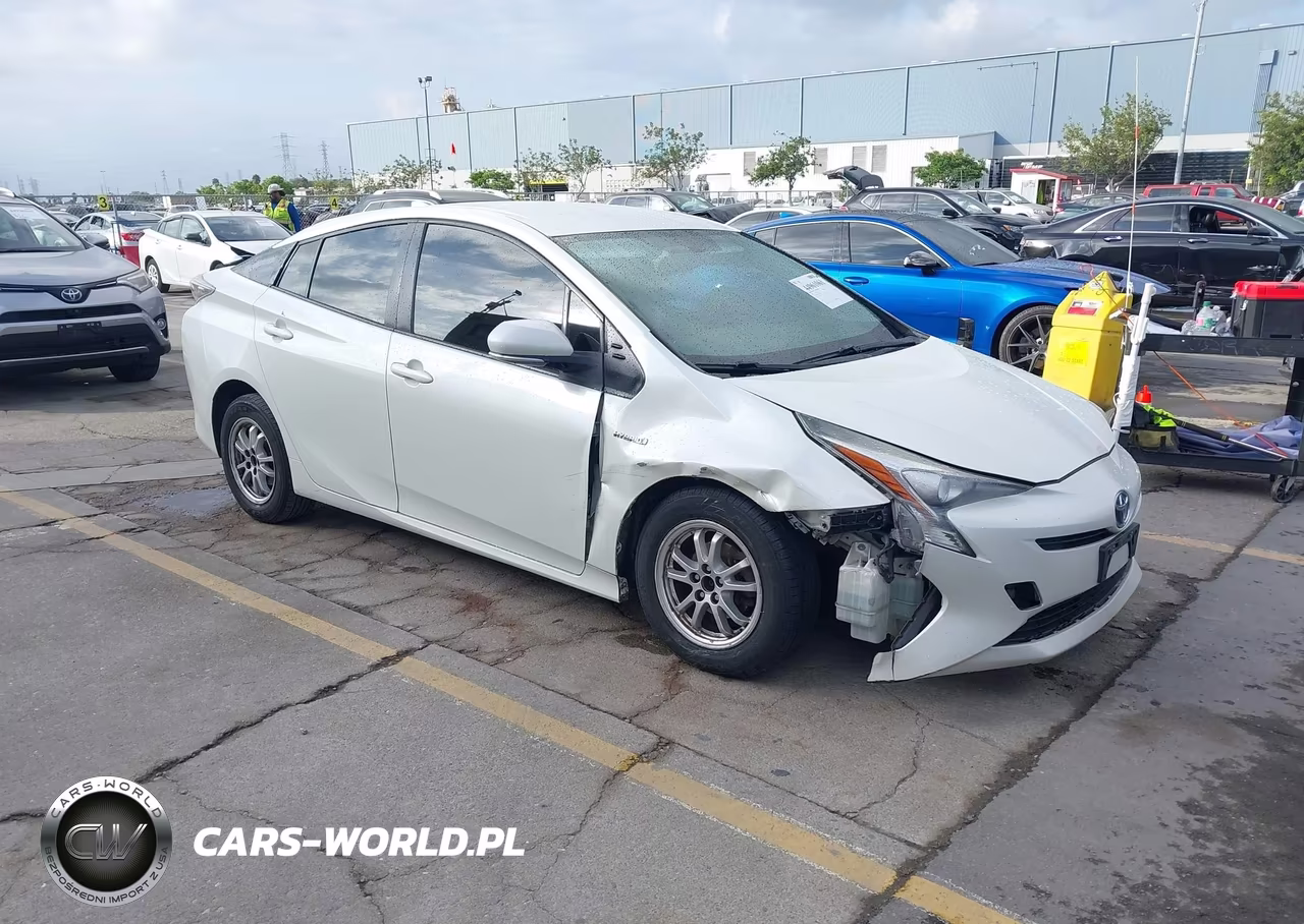 2016 Toyota Prius Two