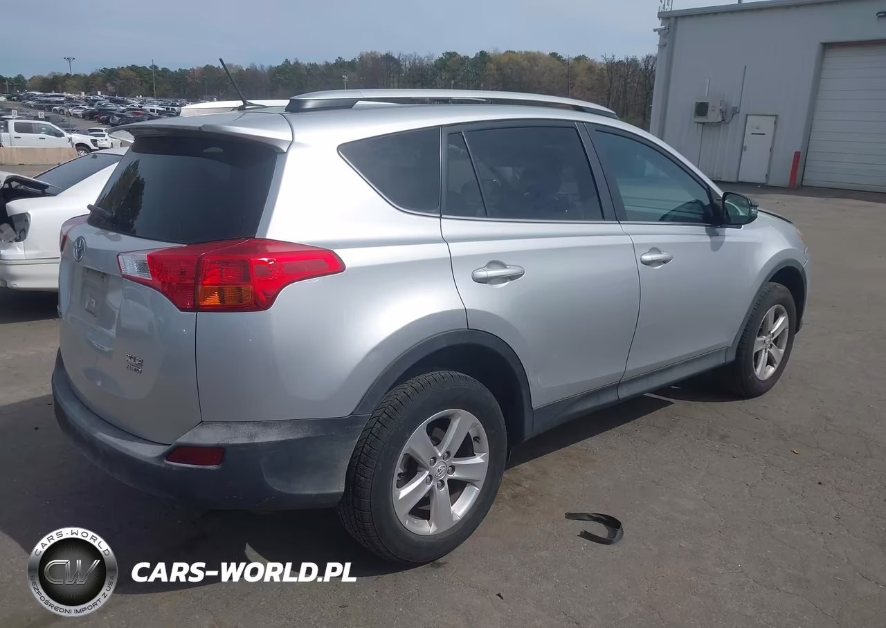2014 Toyota Rav4 Xle VIN:2T3RFREV5EW213950 - 4