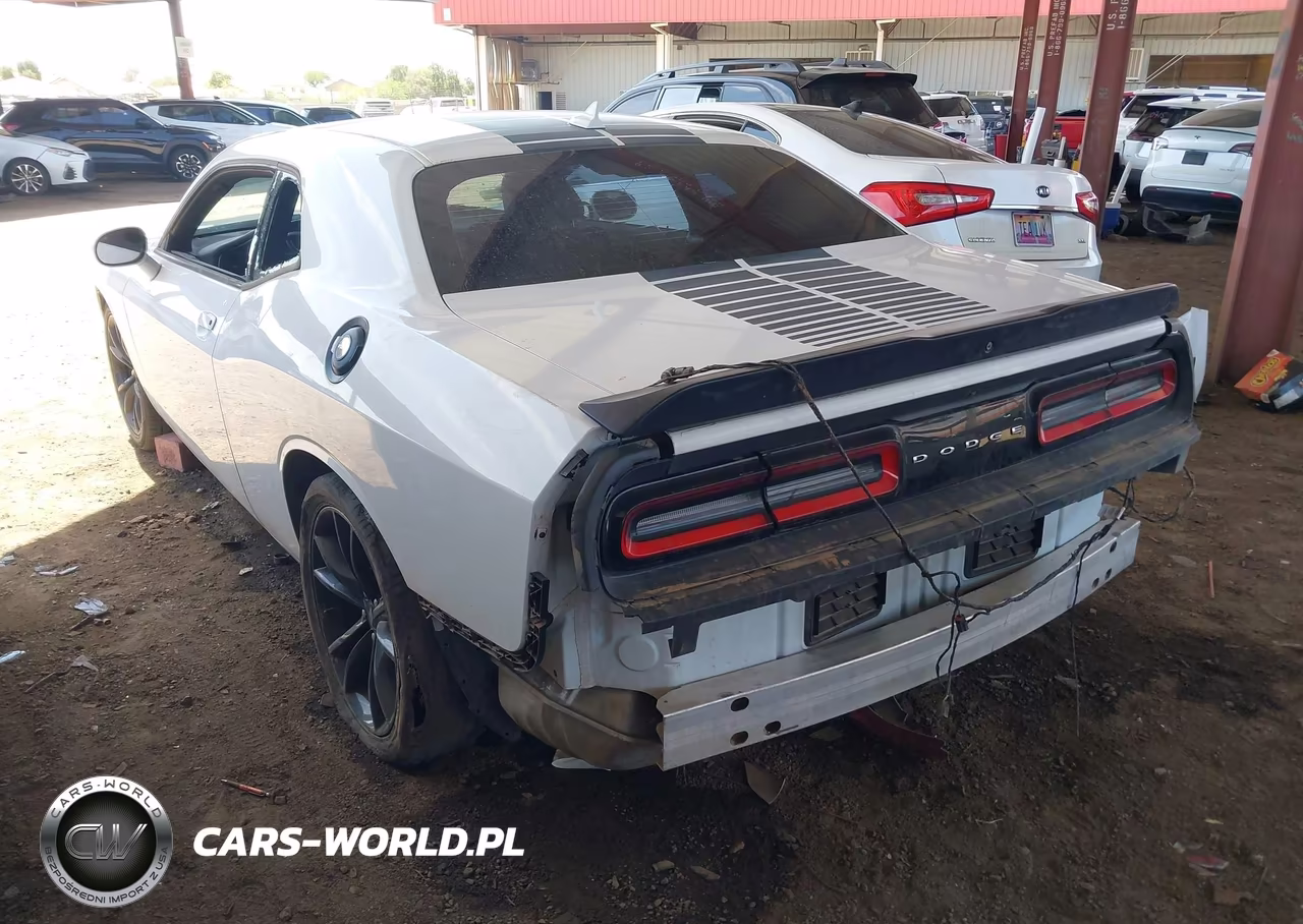 2017 Dodge Challenger Sxt Plus VIN:2C3CDZAG0HH618271 - 3