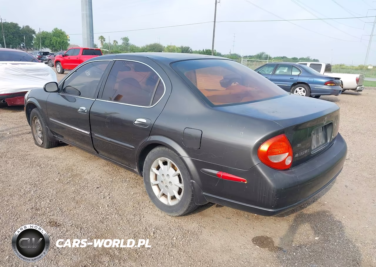 2001 Nissan Maxima Gxe VIN:JN1CA31D21T841673 - 3