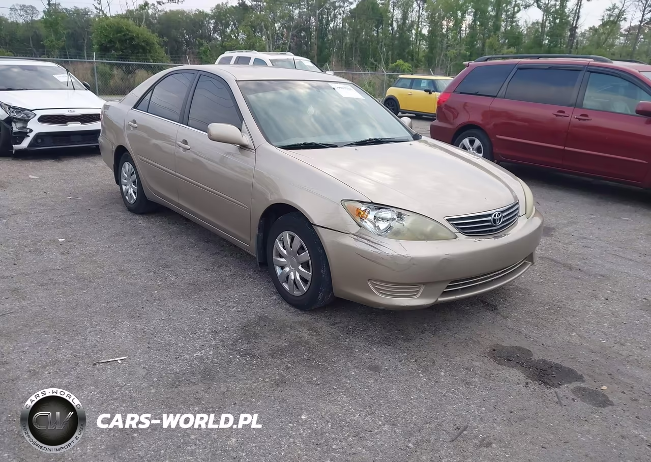2005 Toyota Camry Le