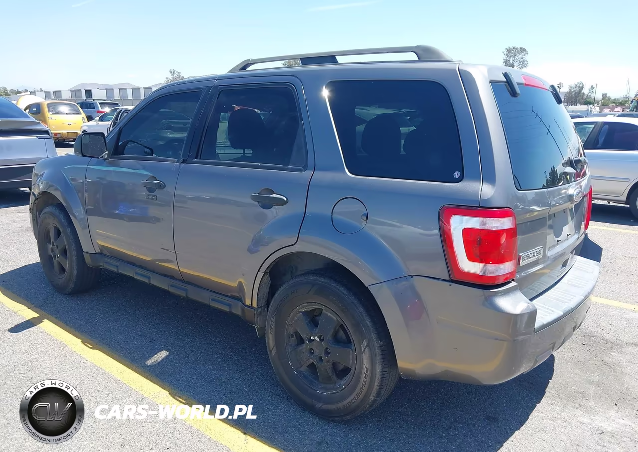 2011 Ford Escape Xlt VIN:1FMCU9D75BKA56158 - 3