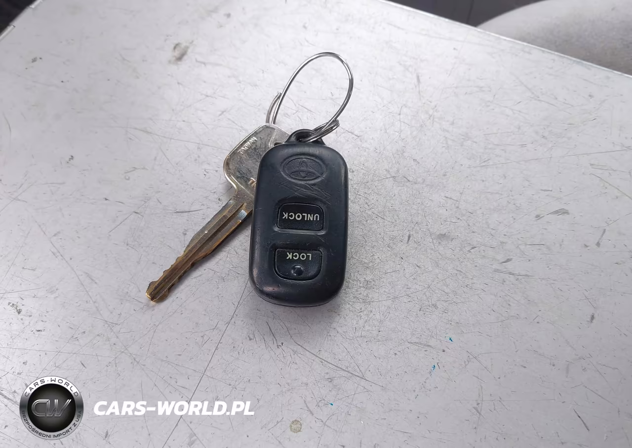 2004 Toyota Camry Le VIN:4T1BE32K74U347006 - 11