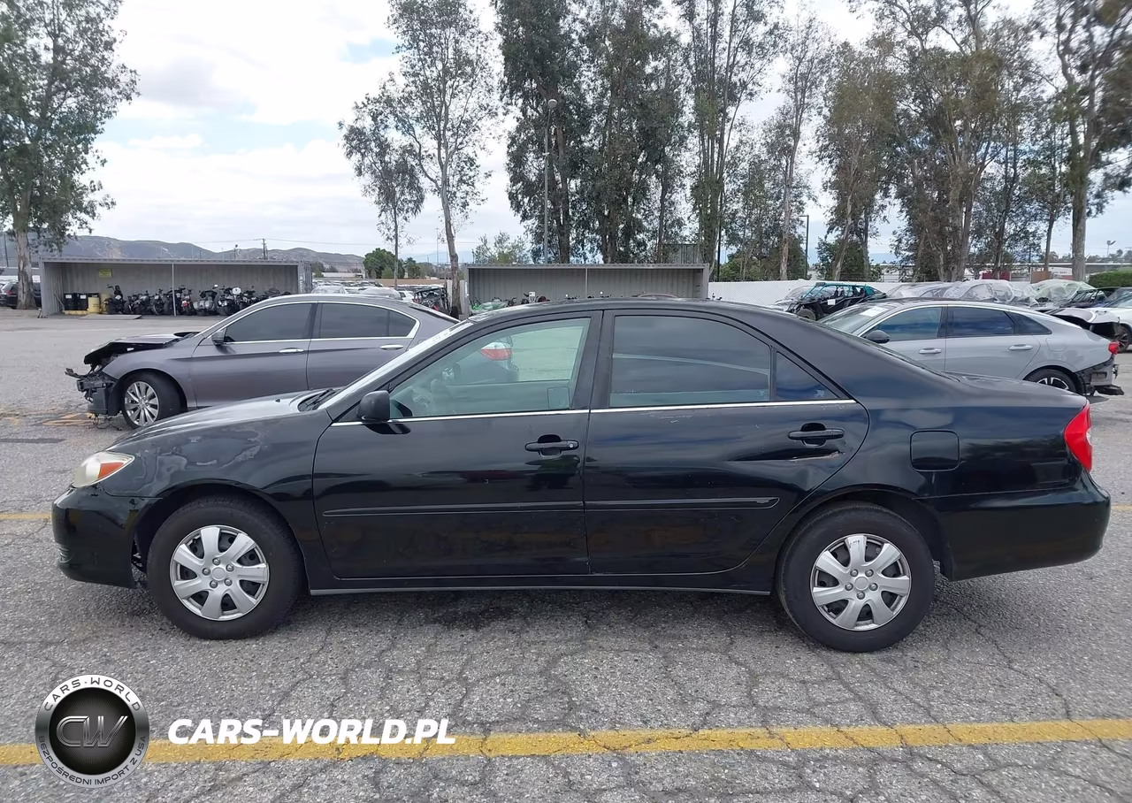 2004 Toyota Camry Le VIN:4T1BE32K74U347006 - 14