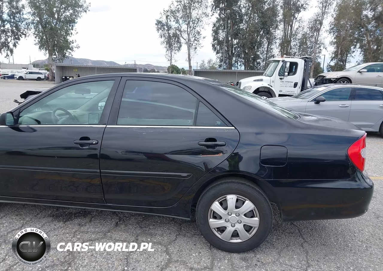 2004 Toyota Camry Le VIN:4T1BE32K74U347006 - 17