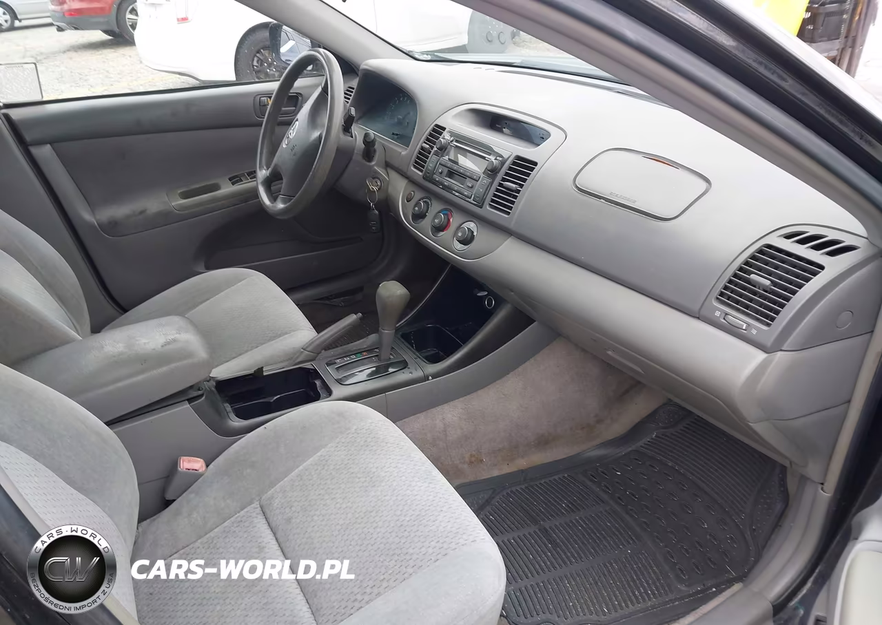 2004 Toyota Camry Le VIN:4T1BE32K74U347006 - 5