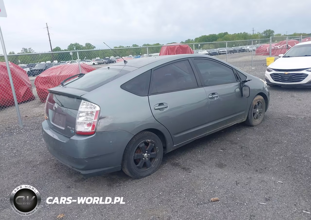 2005 Toyota Prius VIN:JTDKB20U153038795 - 4