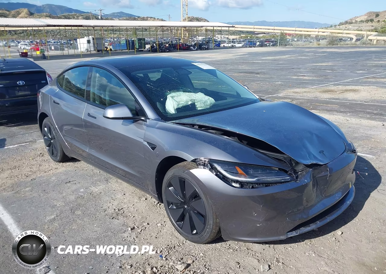 2026 Tesla Model 3 Premium Rear-Wheel Drive-Rear-Wheel Drive – zdjęcie 1 z 21