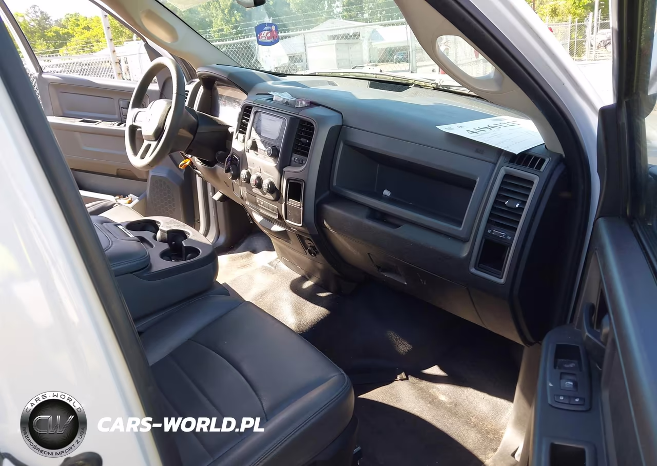 2019 Ram 1500 Classic Tradesman 4X2 6'4 Box VIN:1C6RR6FG8KS529845 - 5
