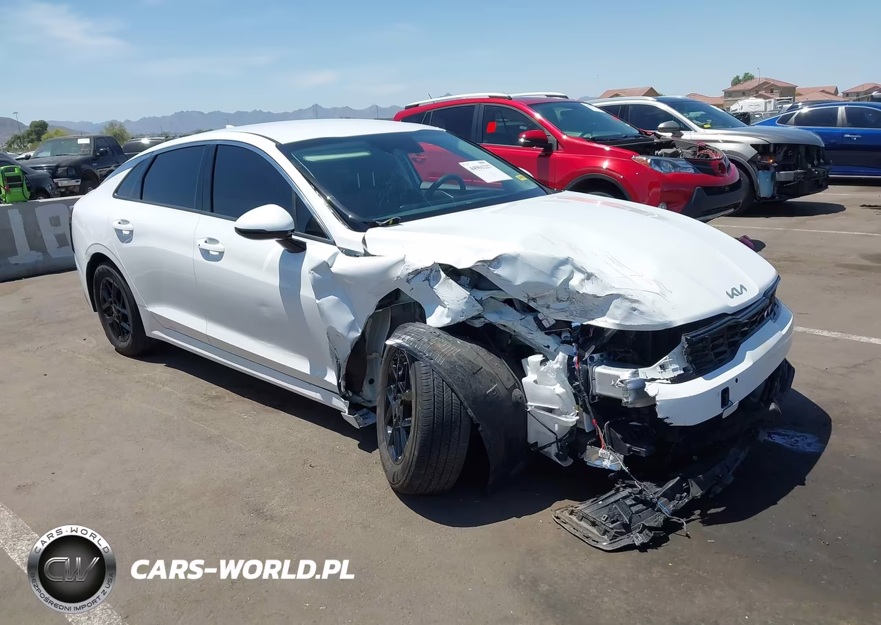 2025 Kia K5 Lxs – zdjęcie 1 z 16