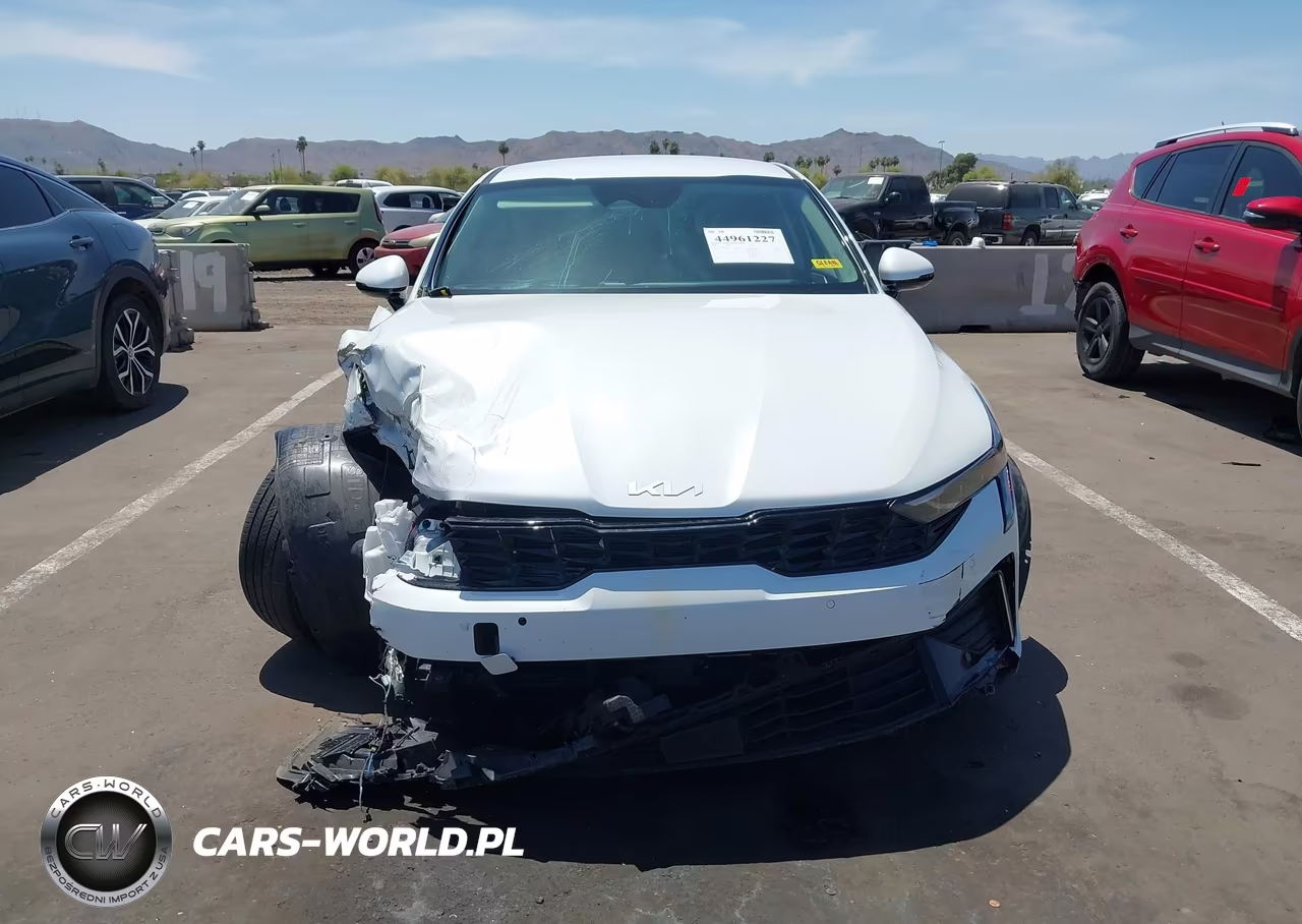2025 Kia K5 Lxs VIN:KNAG24J73S5371216 - 12