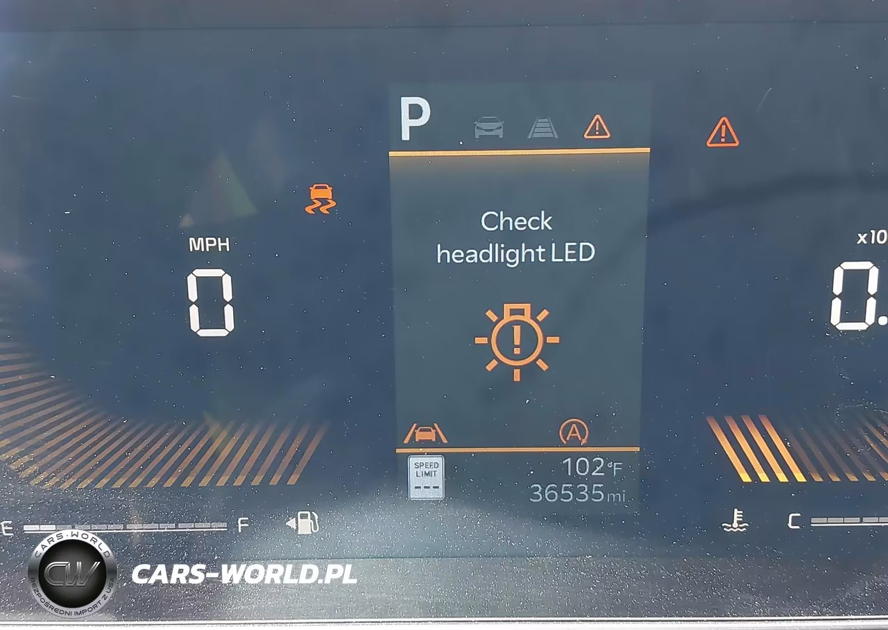 2025 Kia K5 Lxs VIN:KNAG24J73S5371216 - 15