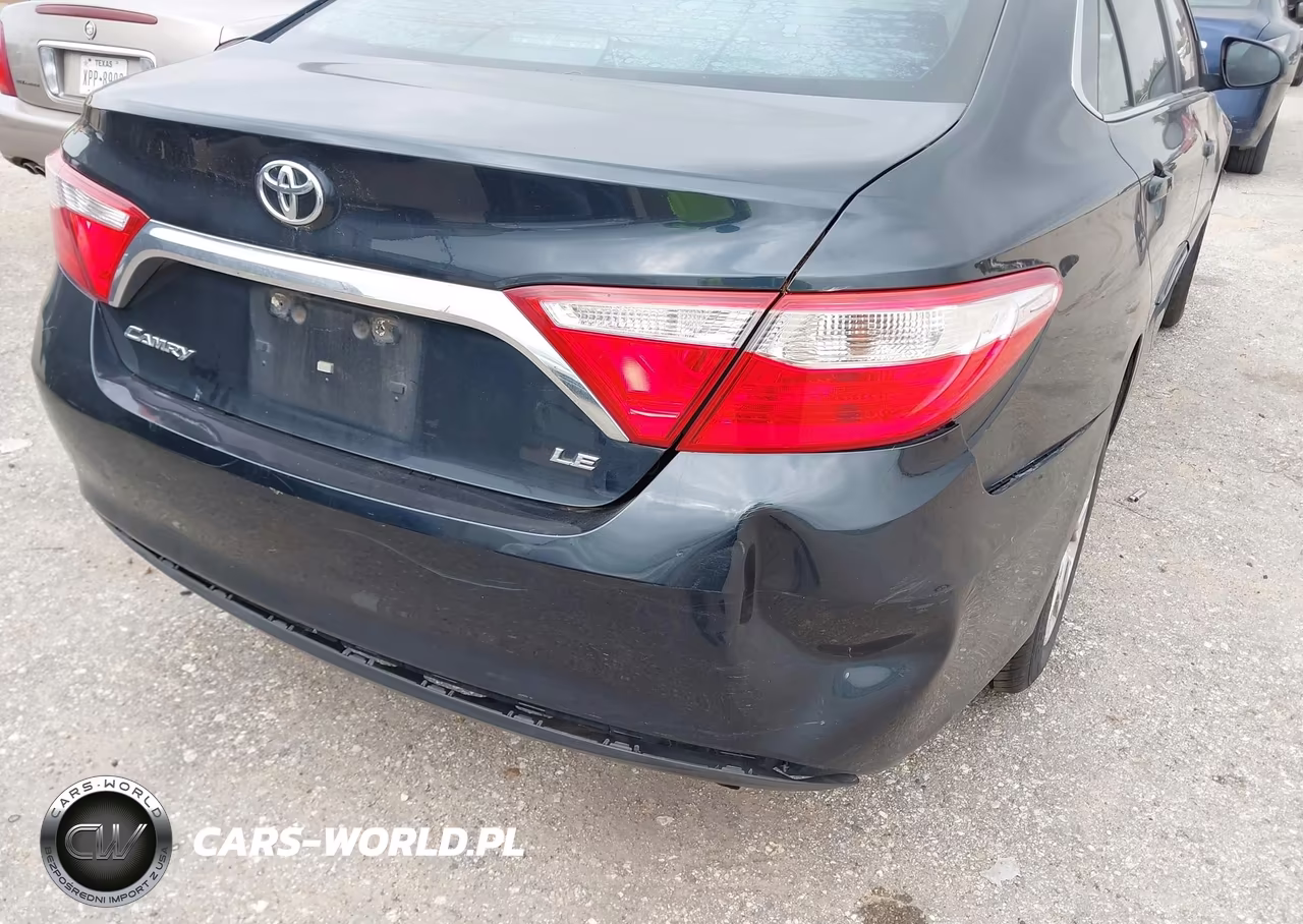 2016 Toyota Camry Le VIN:4T4BF1FK4GR536508 - 17